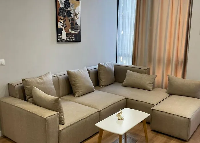 Elior Bazaar * Tirana