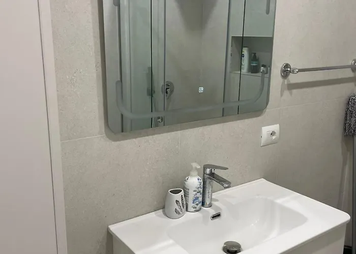 Elior Bazaar 地拉那