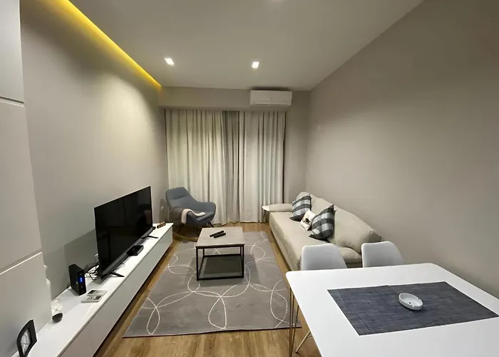 Elior Bazaar * 地拉那