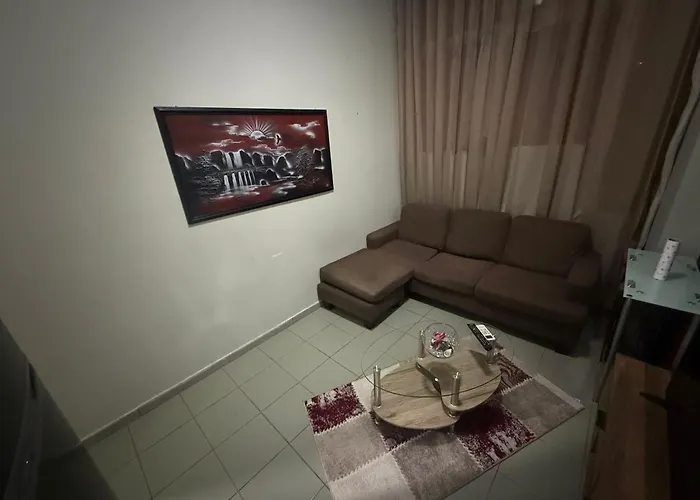 Elior Bazaar 地拉那